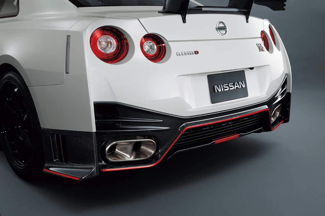 Nissan GT-R Nismo 2014